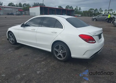 2015 Mercedes-Benz C 300 Sport из США, поврежденный, VIN 55SWF4JB0FU046159